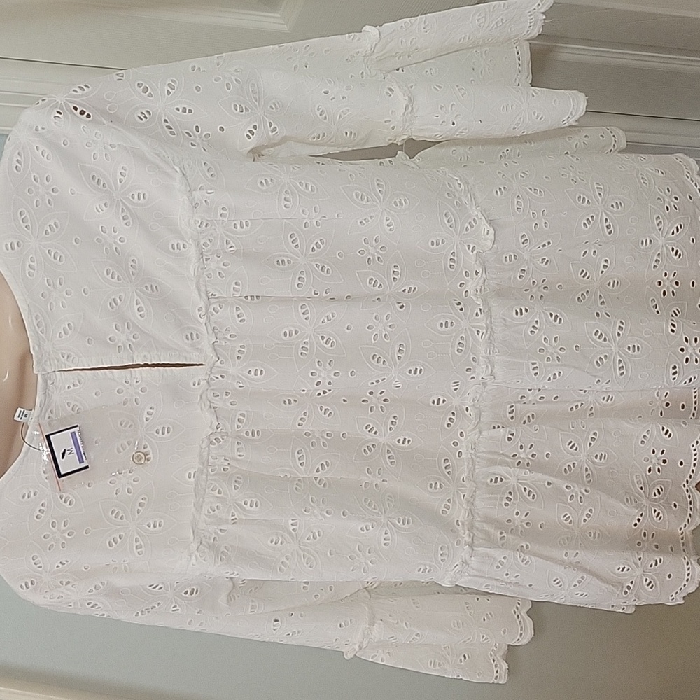 Crown & Ivy White Ruffled Eyelet Peplum Blouse NWT sz Medium - Picture 6 of 6